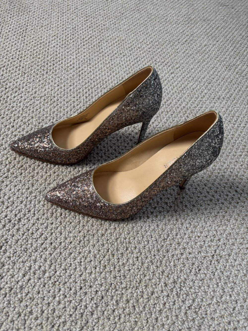 Marc Fisher Garicky pointed-toe Pumps, Pink/Silver Ombre Design, Size 7 - Picture 12 of 12